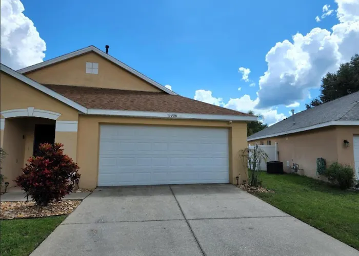 4Br Themed Home W Pool & Hot Tub